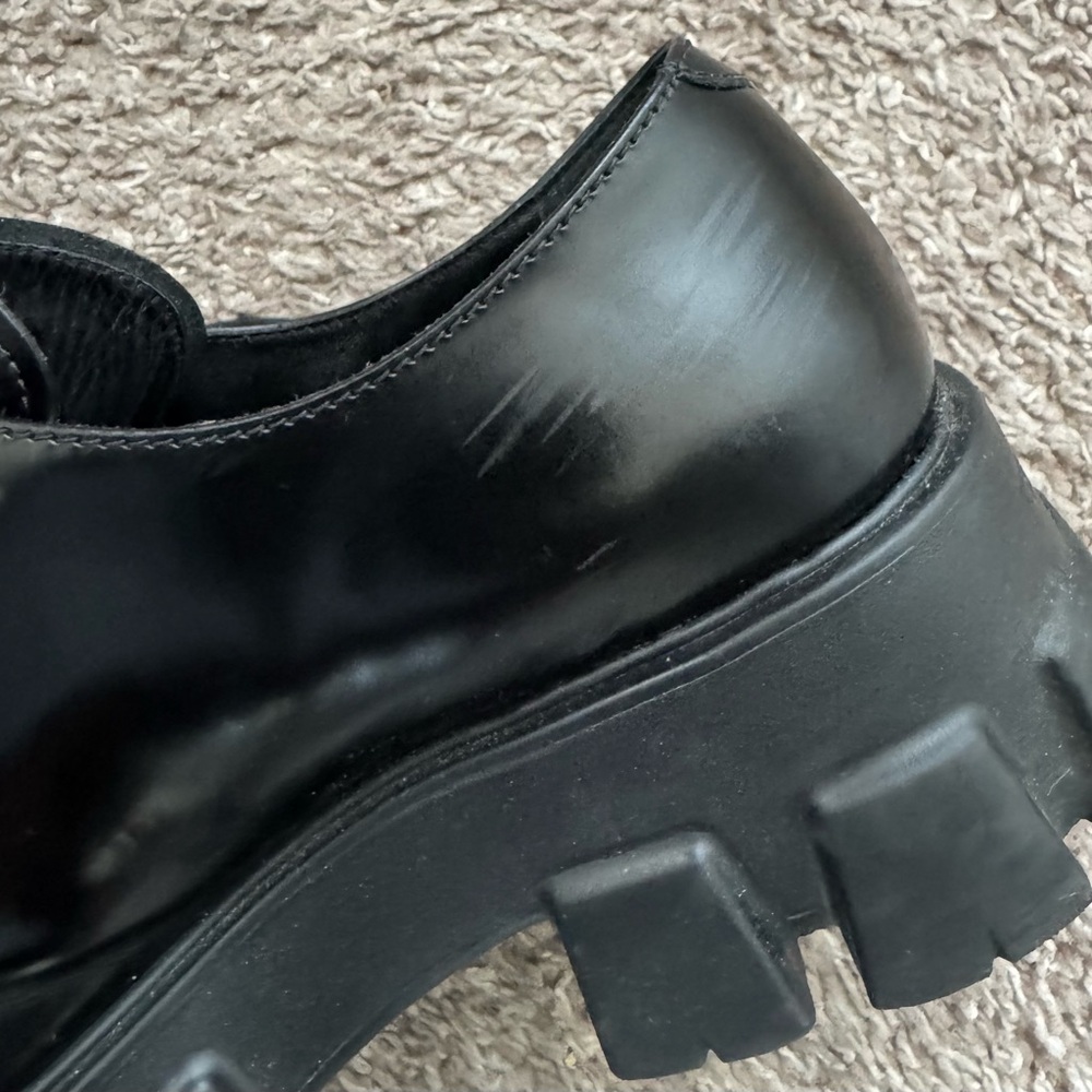 Prada Black Leather Oxfords with Polished Finish - Picture 13 of 13
